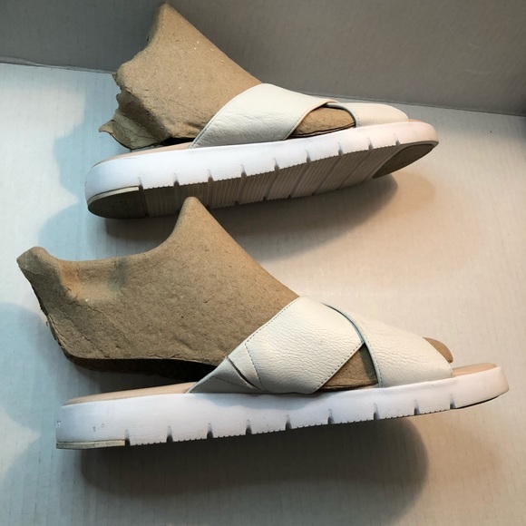 Cole Haan Slides - Picture 8 of 16